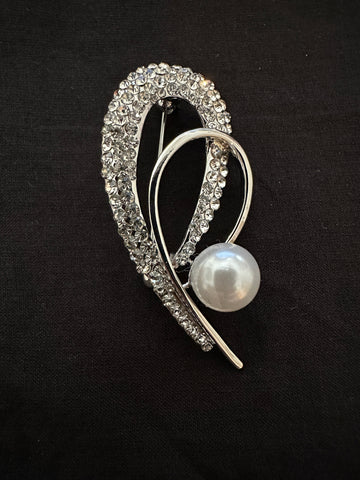 Bijou pearl (brooch)　①